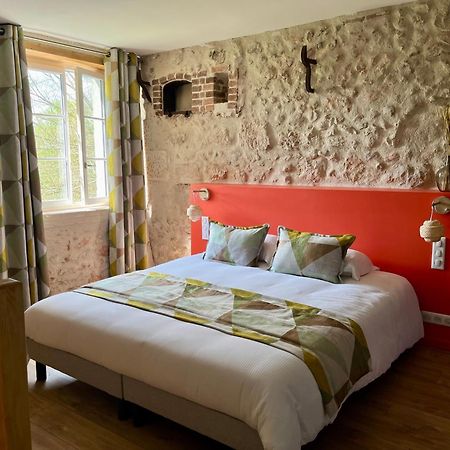 Le Moulin De Moquesouris - Chambres D'Hotes Et Table D'Hote Nazelles-Negron Esterno foto